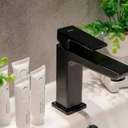 Stylowe Z Balkonem Blisko Atlas Areny W Lodzi By Renters 아파트