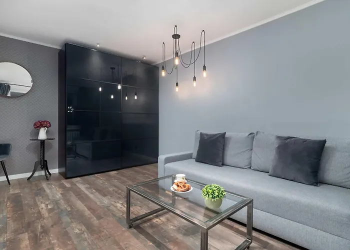 Stylowe Z Balkonem Blisko Atlas Areny W Lodzi By Renters