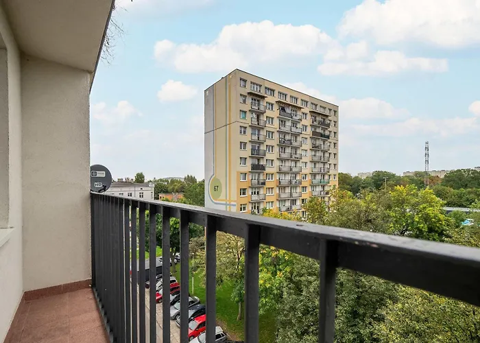 Stylowe Z Balkonem Blisko Atlas Areny W Lodzi By Renters Lejlighed Łódź